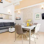 Two-bedroom In Zemunic Gornji Semesterbostad Vlasnovic