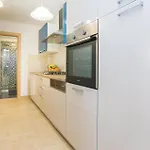 펜션 Two-bedroom In Zemunic Gornji *