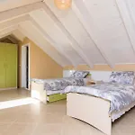 Hébergement de vacances Two-bedroom In Zemunic Gornji *