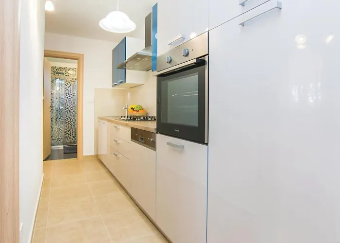 Ferienhaus Two-bedroom In Zemunic Gornji *