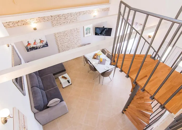 Two-bedroom In Zemunic Gornji Vlasnovic