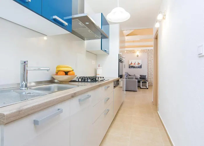 Two-bedroom In Zemunic Gornji * Vlasnovic