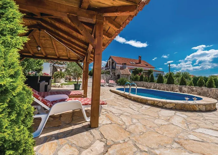 Two-bedroom In Zemunic Gornji